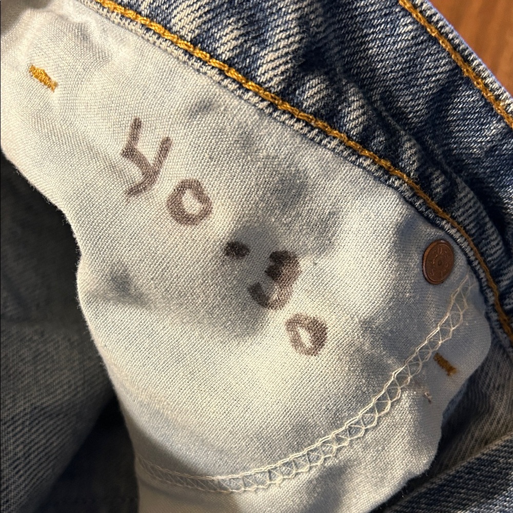 Levi's Relaxed Fit Blue Jeans for Men - Picture 6 of 8